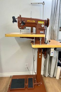 Cobra class 26 leather sewing machine