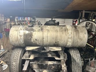 Freightliner Diesel Tanks