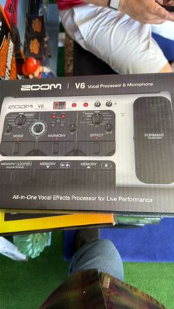 Zoom V6 Vocal Processor