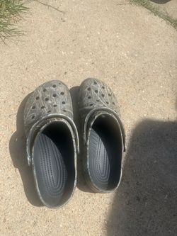 crocs
