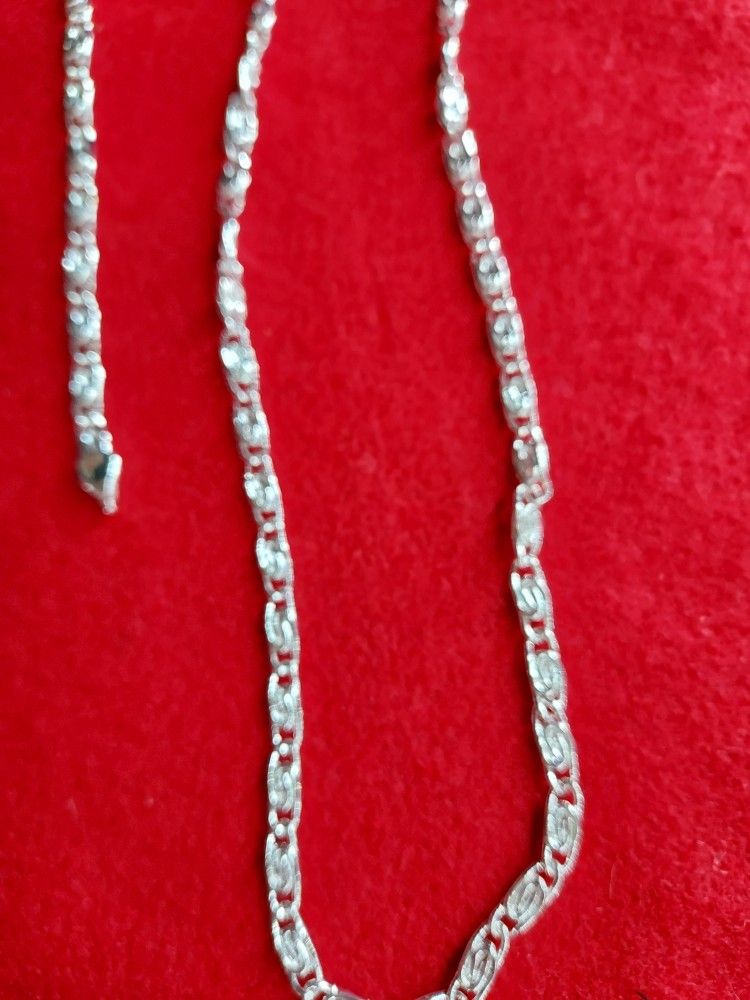 Necklace And Bracelet Set