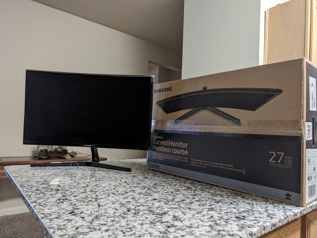 Curved Monitor 