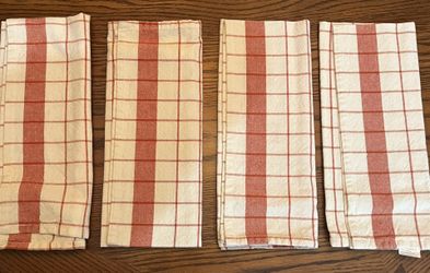 Set Of Four Halloween/Autumn Hand Towels