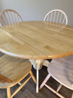 Round Wood Dining Table with 4 Chairs