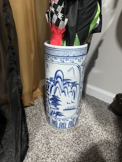 VITAGE Blue And White Ceramic Asian Umbrella Stand 
