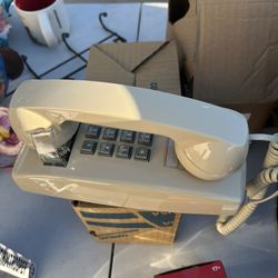 Old School Phone ( Wire)