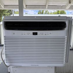 Large AC Window Unit PRICE DROP