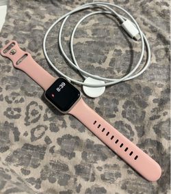 Apple Watch SE 2024 40mm GPS and cellular