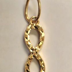 💕18k Gold Infinity Pendant 