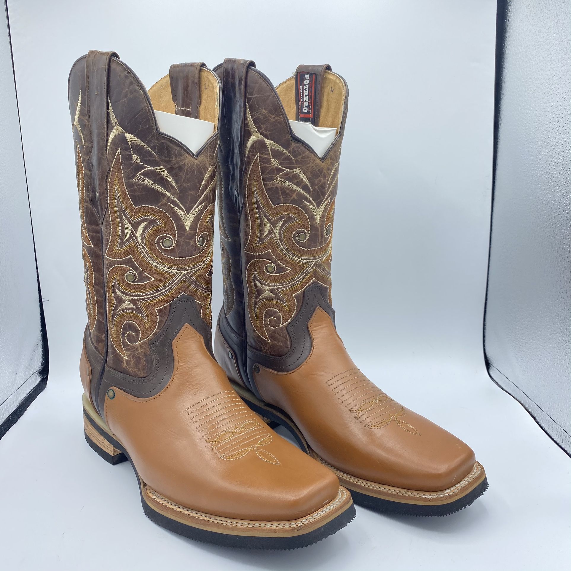 Brand New Bota/ Boots Potrero Sz.8.5 Mens Honey Color Square Shape