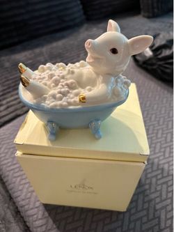 Lenox Pig in Bathtub Porcelain Figurine