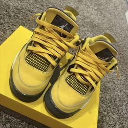 Jordan 4s