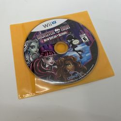 Nintendo Wii U Monster High New Ghoul In School Game Disc