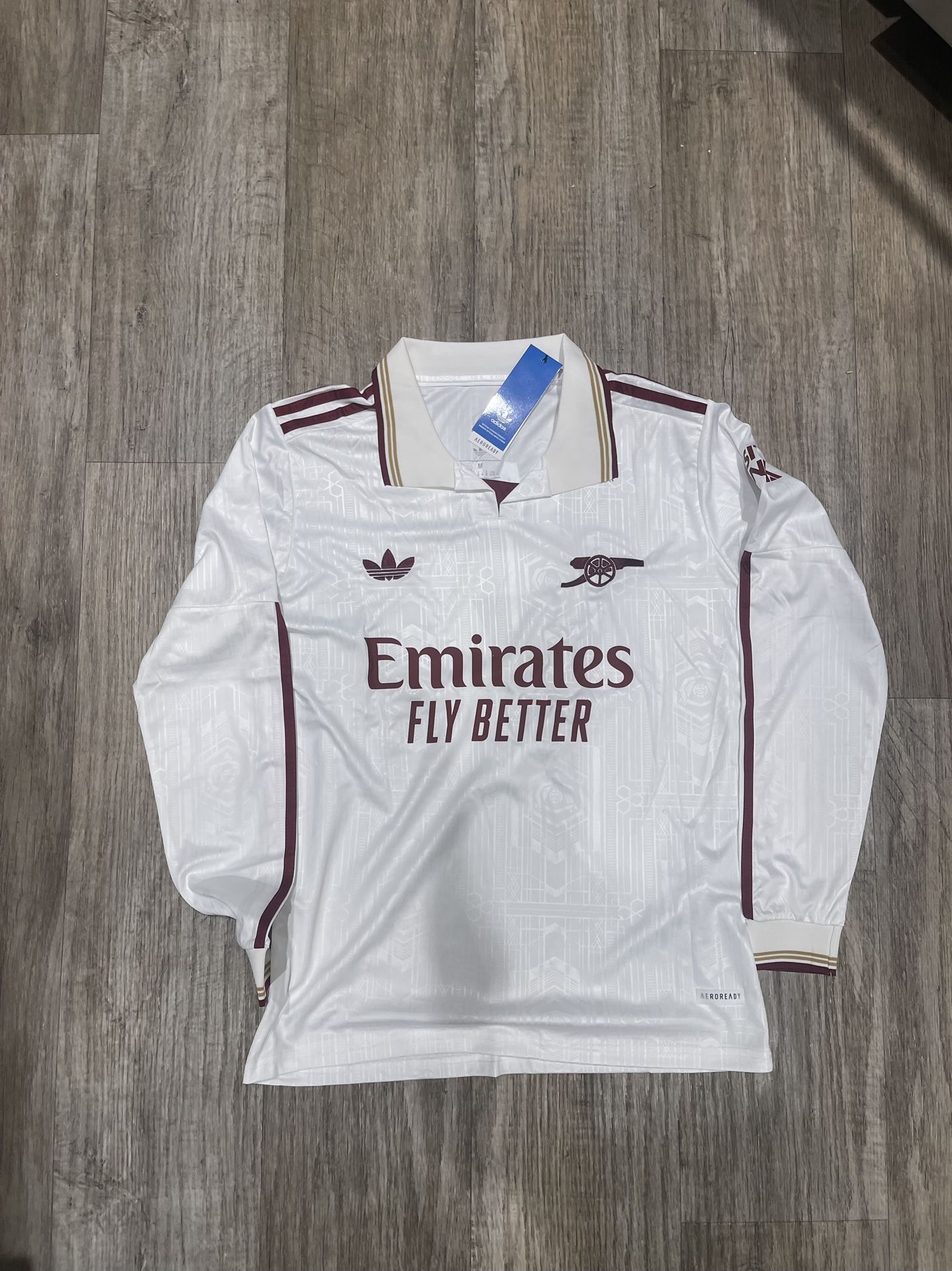 Arsenal London Saka Size Large Jersey