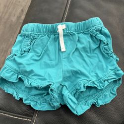 Girls Size 5 Shorts, Leggings And Dress 