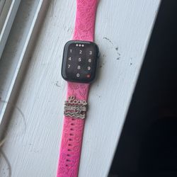 (SALE) Pink Apple Watch with Floral Band & Rings - Stylish & Unique 