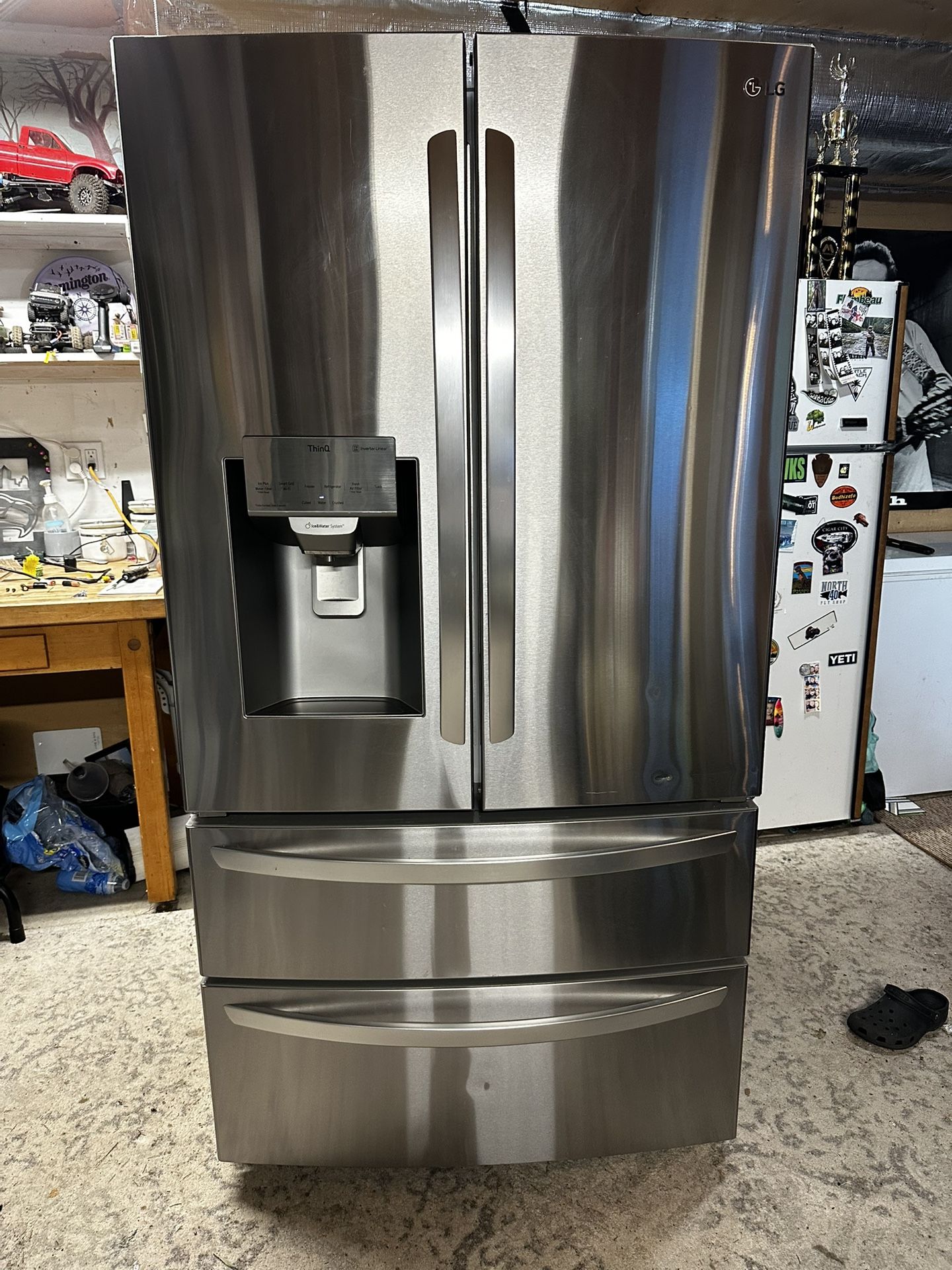 LG ThinQ 28 cu. ft. 4-Door French Door, Standard Depth, Ice & Water, Double Freezer, Stainless Steel