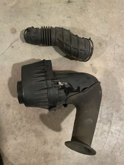 2003 Ford Mustang Air Intake Assembly