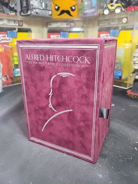 Alfred Hitchcock The Masterpiece Collection 14-Movies DVD Disc Set & Book