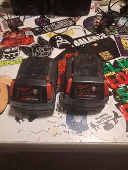 2 Milwaukee batterys