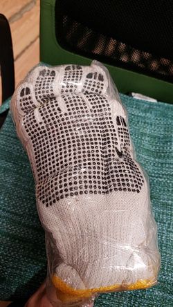 gloves black white 24pack