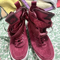 Nike Air Force 1 size 5.5