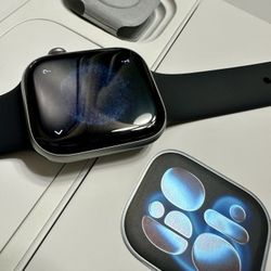 Apple Watch 11.      2025 