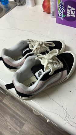 8.5 Vans Low-Top Sneakers Black Pink White