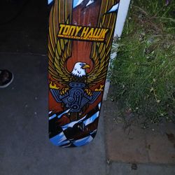 Tony Hawk Skate Board  Very Great Condition Used By Mr..Hawk Himself for A Commercial N AZ