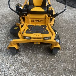 Cub Cadet Zero Turn Mower 42”