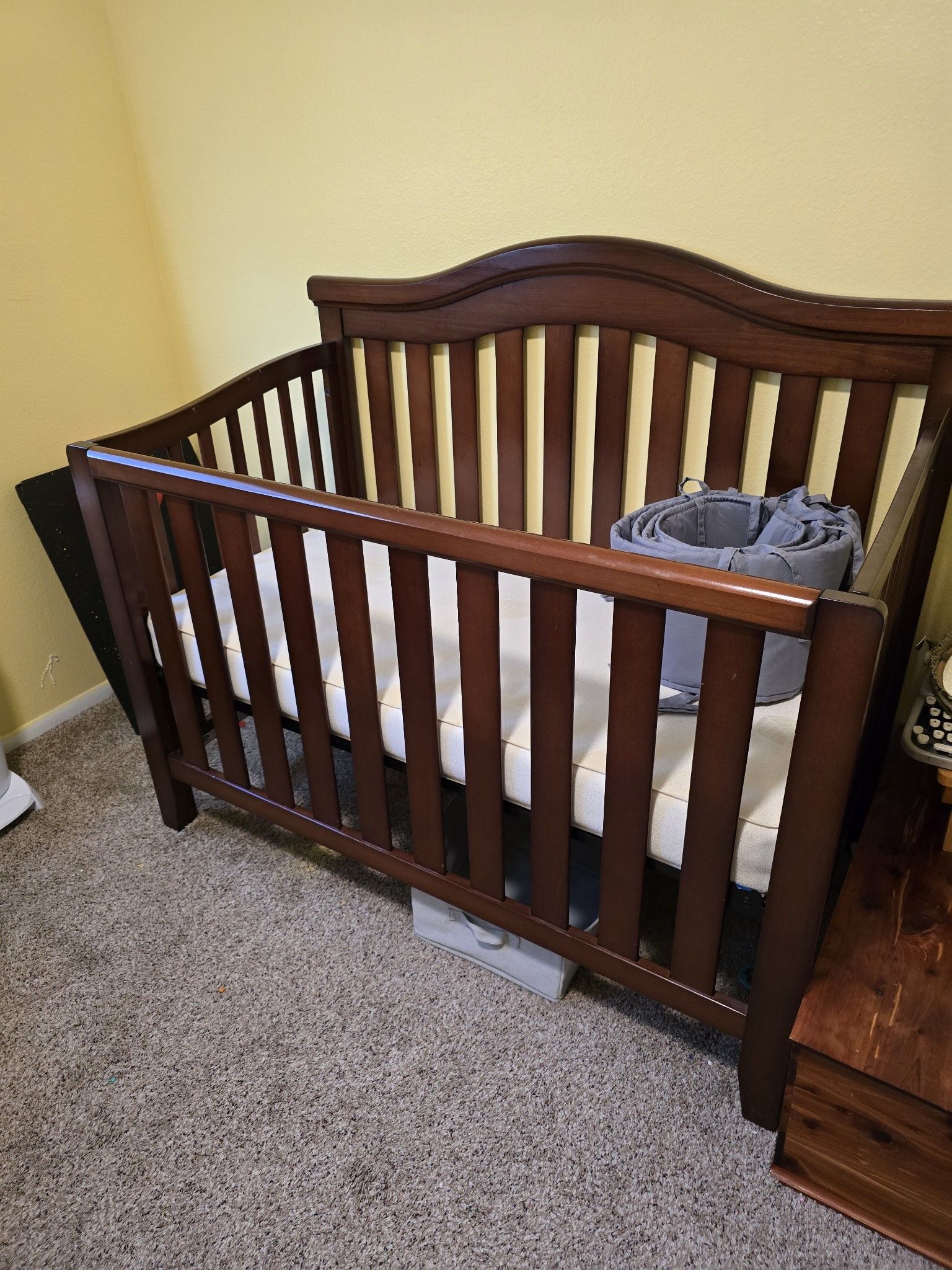 Baby bed & Changing Table