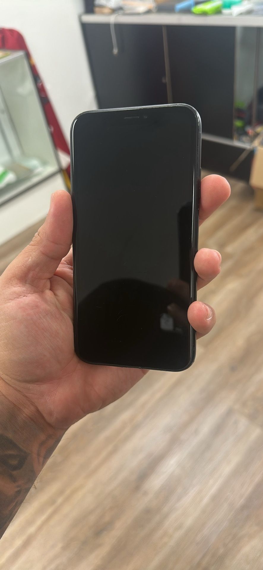 iPhone XR UNLOCKED