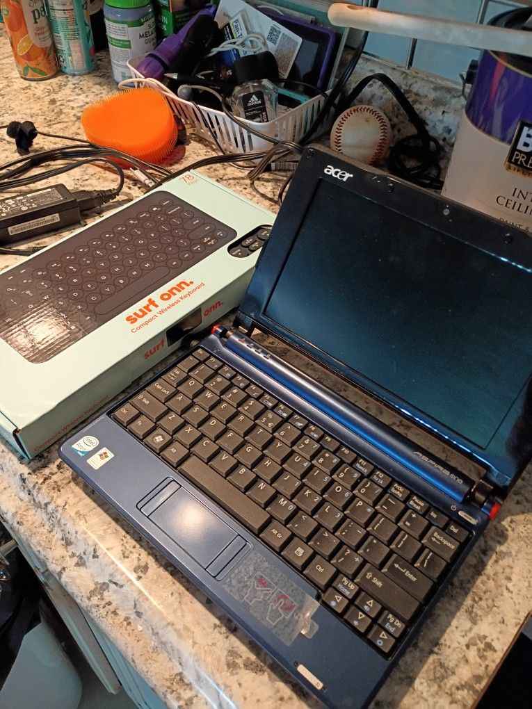 Acer 1 Mini Laptop /External Keyboard