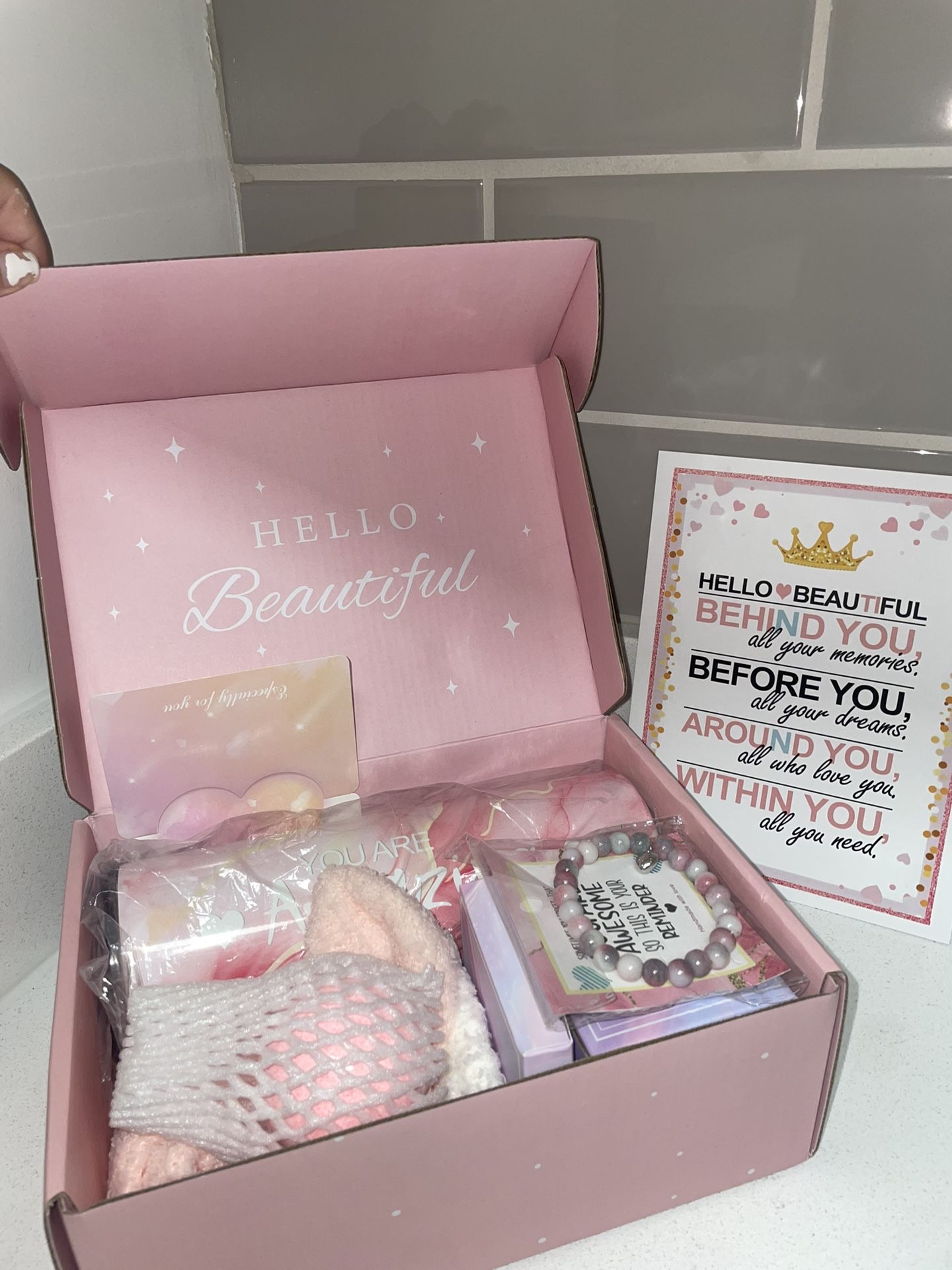 Hello Beautiful Gift Box