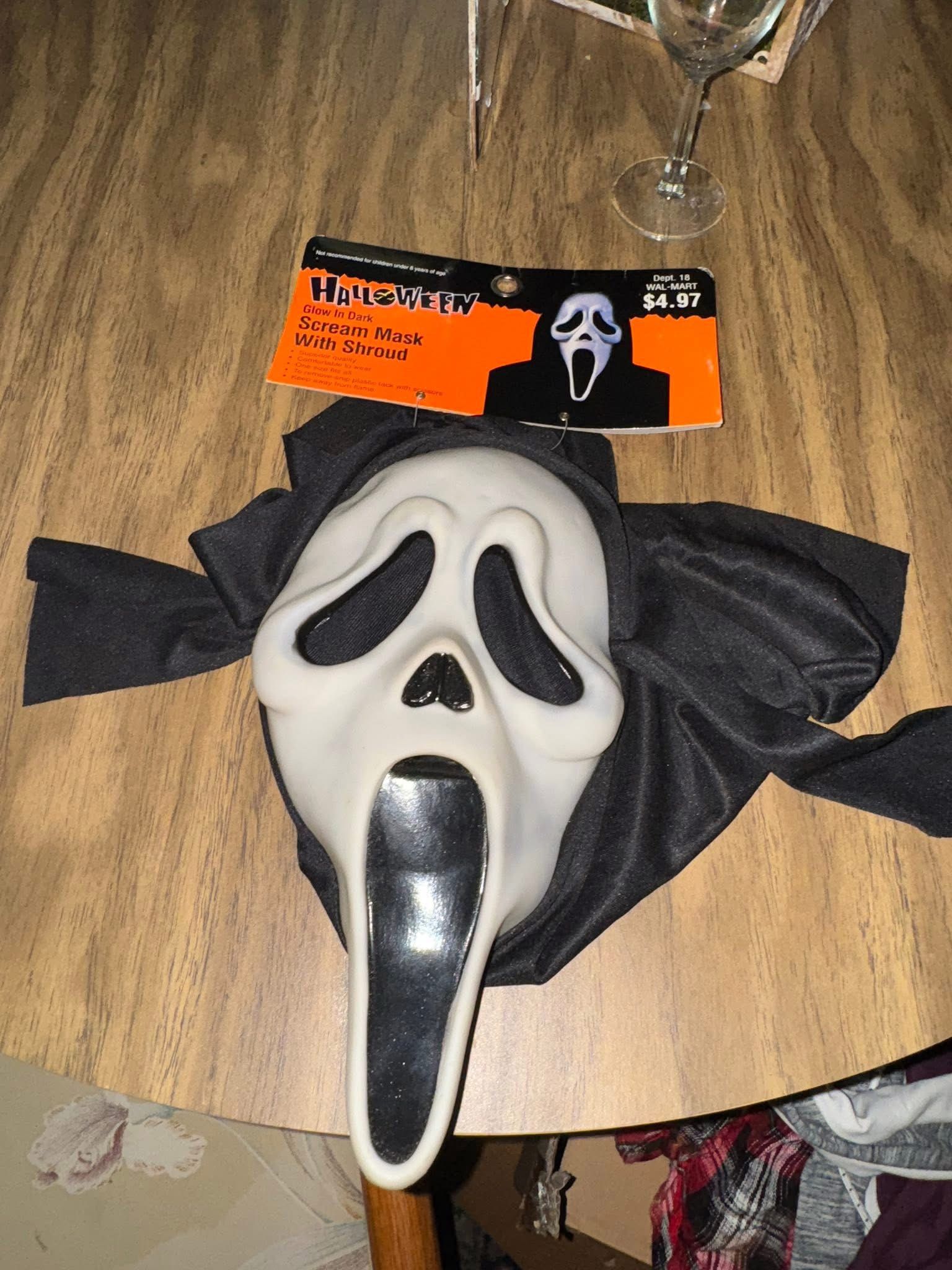 Early 2000s Scream 3 Mask “Halloween” Easter Unlimited Fun World S9026 NWT Glows