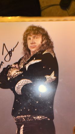 WWE LEGEND SIGNED PHOTO COA