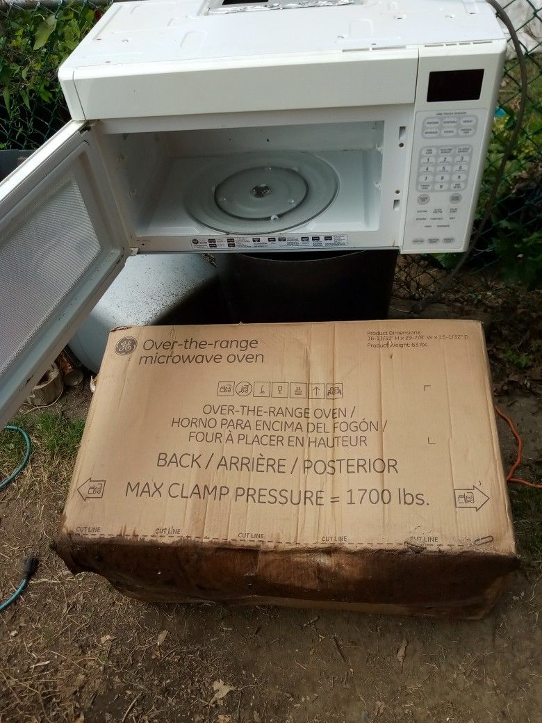 GE Over-the-range Microwave Oven