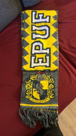Harry Potter Hufflepuff scarf