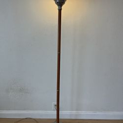 Floor Lamp (Read Description)