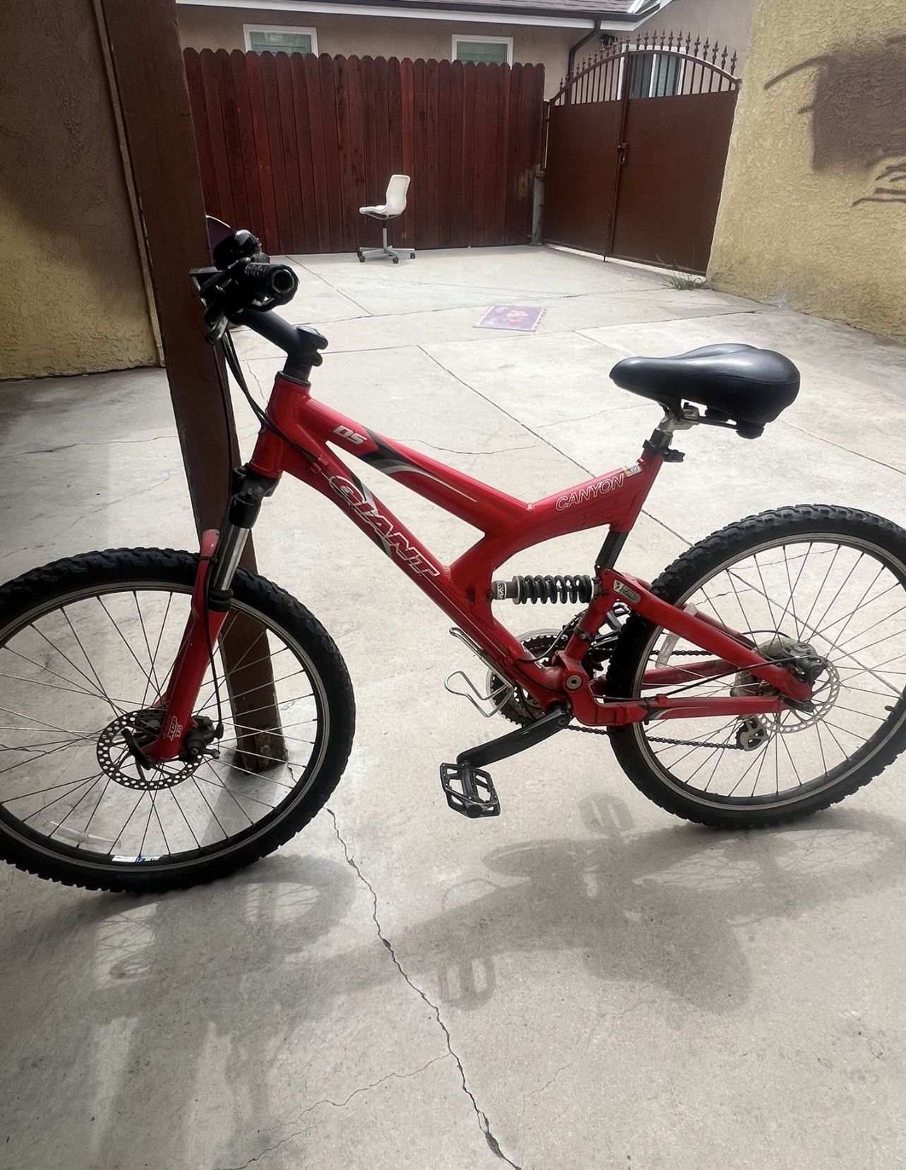 Red Giant Canyon Mountain Bike