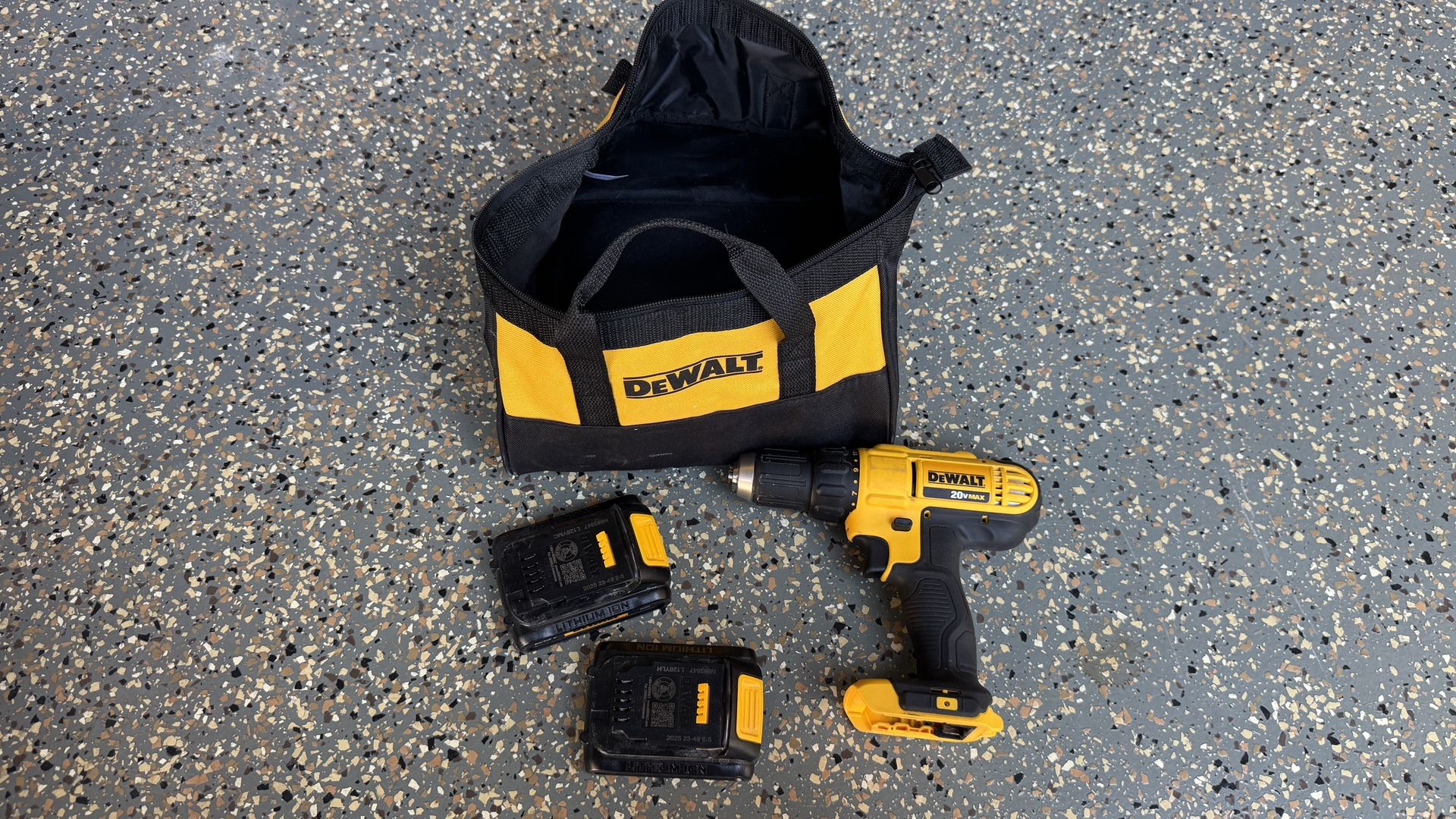 Dewalt Drill DCD771