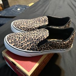 Animal Print Vans Size 9 W