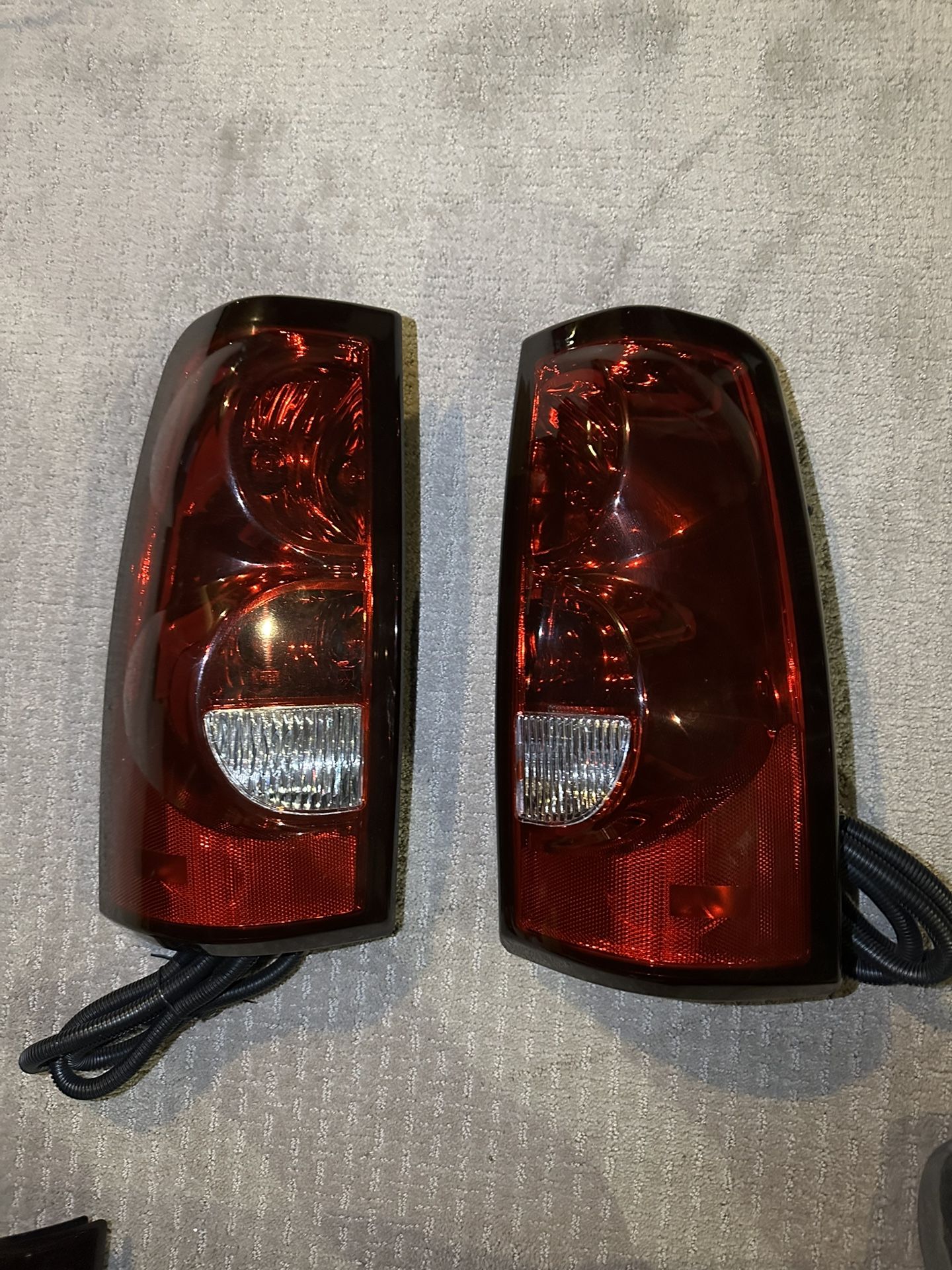 03-06 Chevy Silverado OEM Style Taillights/ Luces Traseras Faros