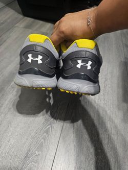 Under Armor men shoes 10.5