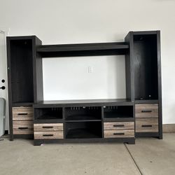 Entertainment TV set 