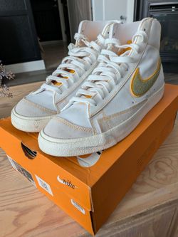 Nike Blazer Mid 77 (mens size 10.5)
