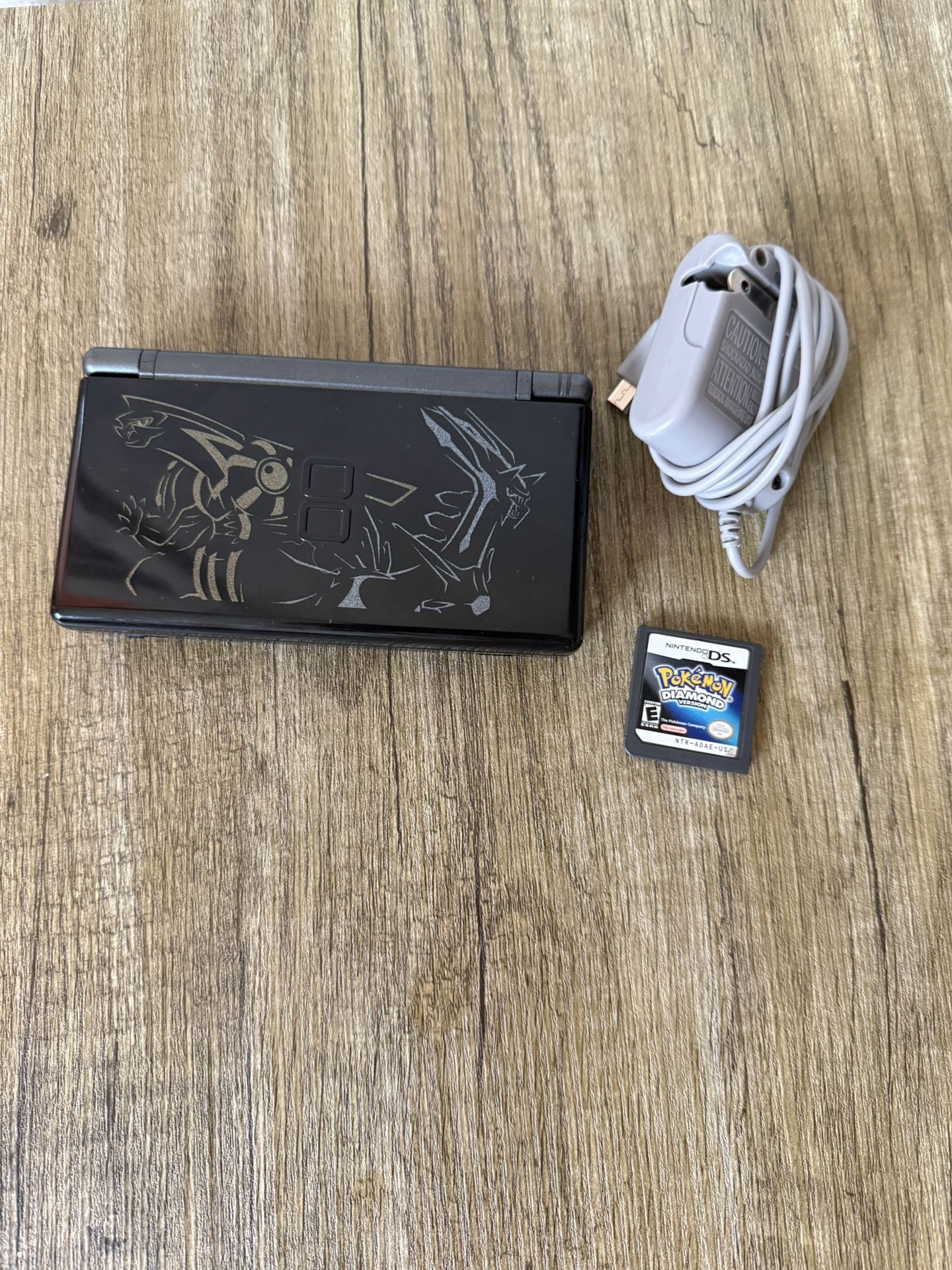 Nintendo DS Lite – Dialga & Palkia Limited Edition + Pokémon Diamond (Authentic)
