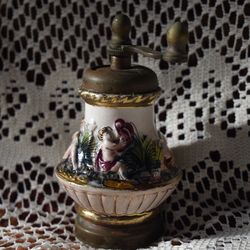 Decorative Vintage Pepper Grinder