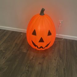 Super Large  Vintage Halloween Jack-o’lantern  Pumpkin Blow Mold Lighted 30” Tall  
