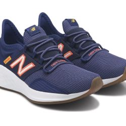 New Balance Kids' Roav Sneaker Size 3.5 New 